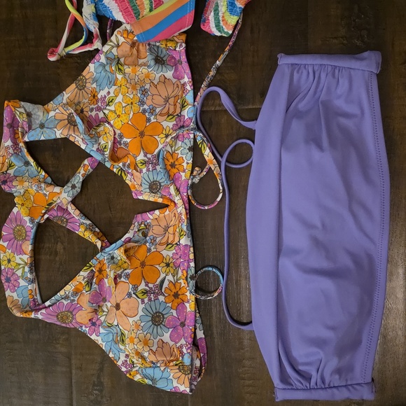 Medium Swim Bundle 5/$15 - Picture 2 of 4